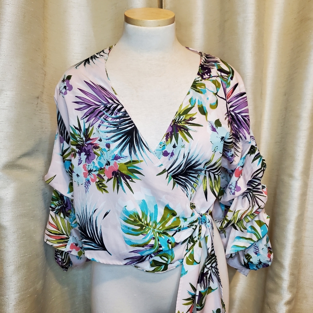 Printed puffed sleeve blouse